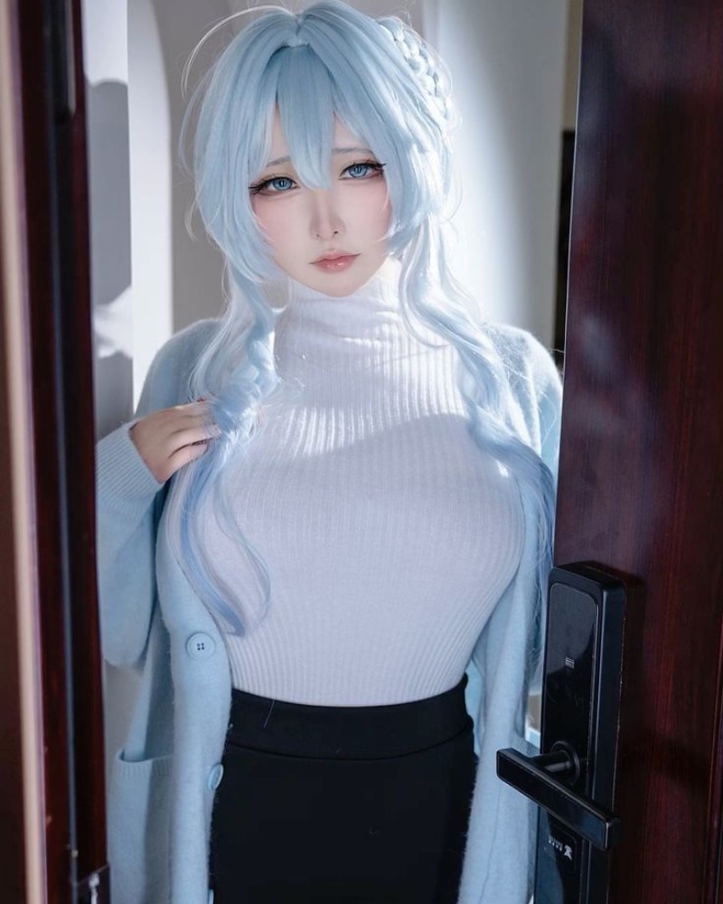 Vẻ đẹp tựa thiên thần của gái xinh cosplay 